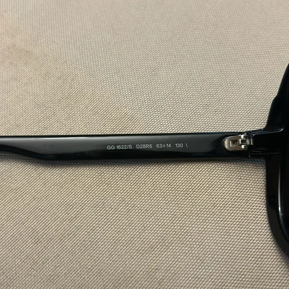 Gently Used Gucci shades sunglasses black - Picture 7 of 9